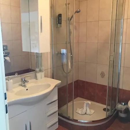 Hotel-restaurant Zum Donaueck Отель