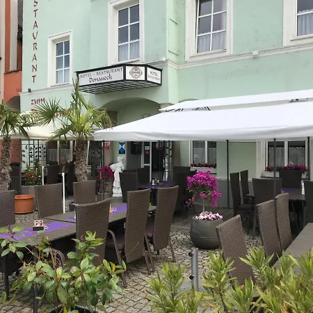 Отель Hotel-restaurant Zum Donaueck