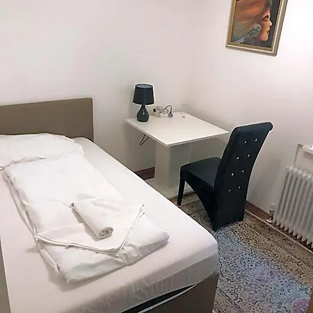 Hotel-restaurant Zum Donaueck マウトハウゼン