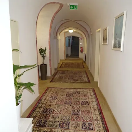 Hotel-restaurant Zum Donaueck Отель