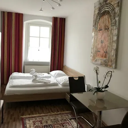 Hotel-restaurant Zum Donaueck * マウトハウゼン