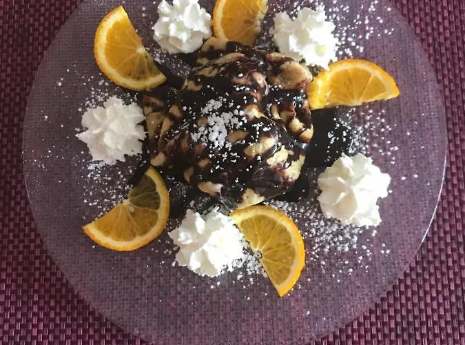 Hotel-restaurant Zum Donaueck ホテル *