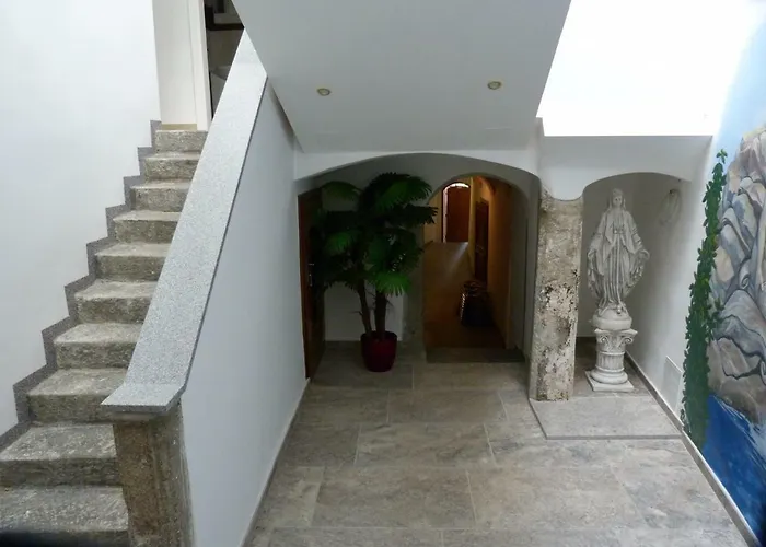 Hotel-restaurant Zum Donaueck Hotell