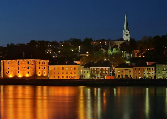 Hotell Hotel-restaurant Zum Donaueck