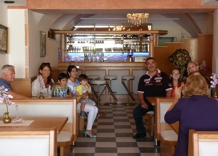 Hotel-restaurant Zum Donaueck Hotel Mauthausen