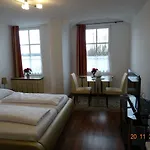 酒店 Hotel-restaurant Zum Donaueck *